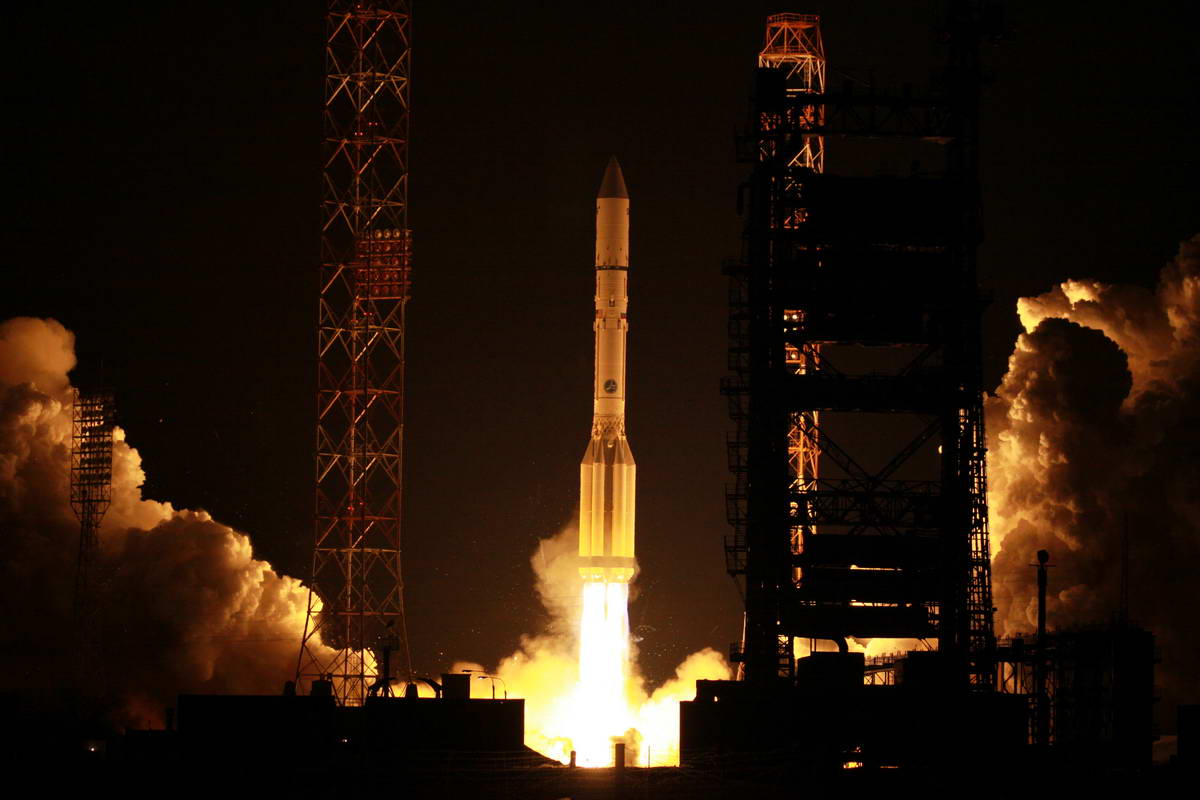 68449 - Россия договорилась о запуске французских спутников ракетой «Протон-М»