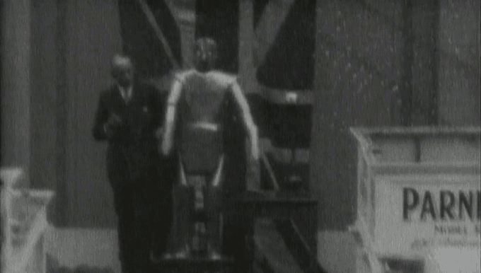Британские ученые собираются восстановить робота, известного под именем Эрик.