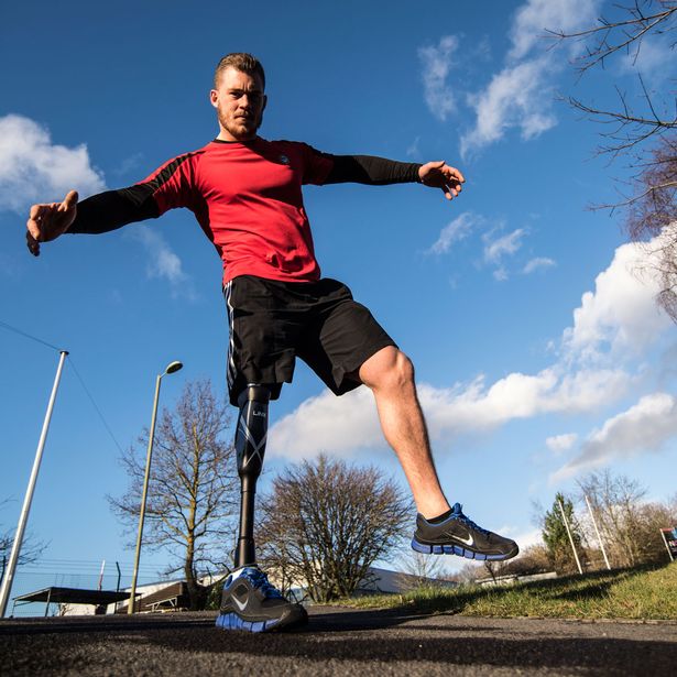 Worlds most intelligent prosthetic leg - Британские ученые изобрели первый в мире протез ноги, благодаря которому люди смогут чувствовать
