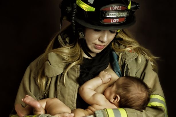 PAY Firefighter Breastfeeding - Женщина из Лас-Вегаса фотографирует кормящих матерей