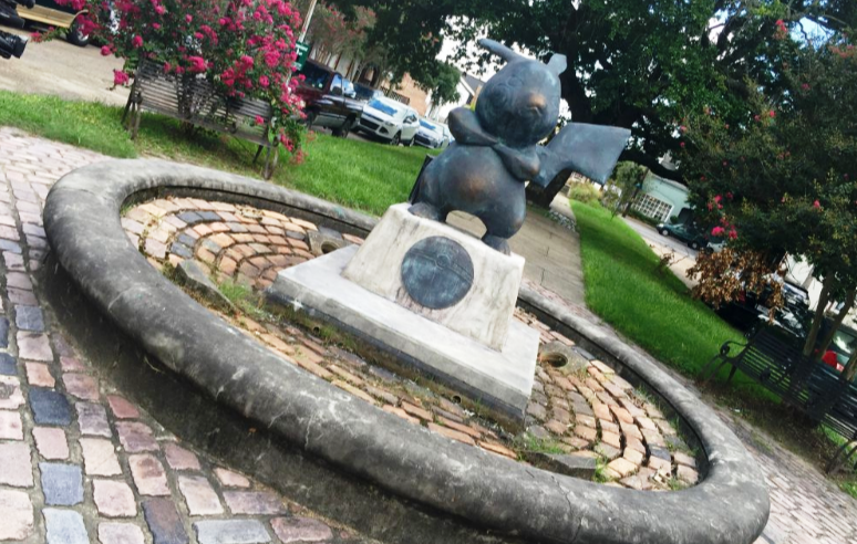 Bezyimyannyiy 1 - В Новом Орлеане возведена статуя Пикачу