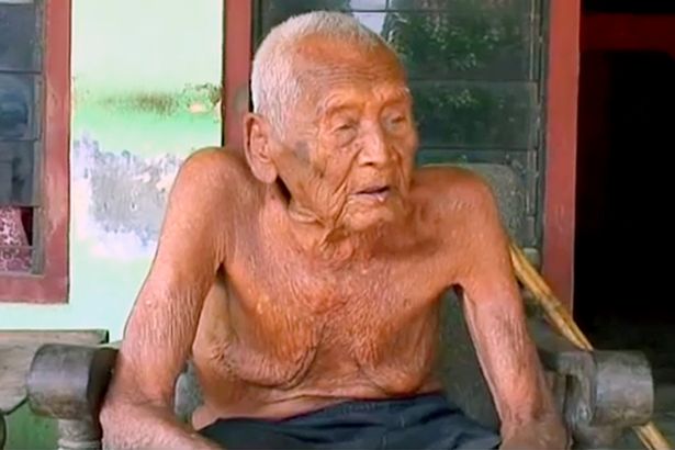 PAY Mbah GothoJPG - 145-летний житель Индонезии мечтает о смерти