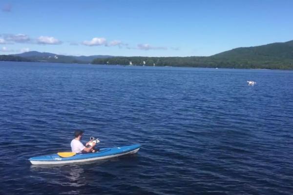 Drone successfully pulls Canadian man in a kayak - Беспилотный дрон был использован для спасения человека