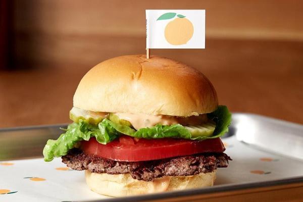 Company unveils meatless Impossible Burger that bleeds just like beef - Американский ресторан собирается создать «кровоточащий» гамбургер